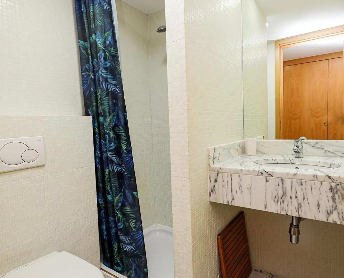 B19 - Marina Bay Apartment Lagos