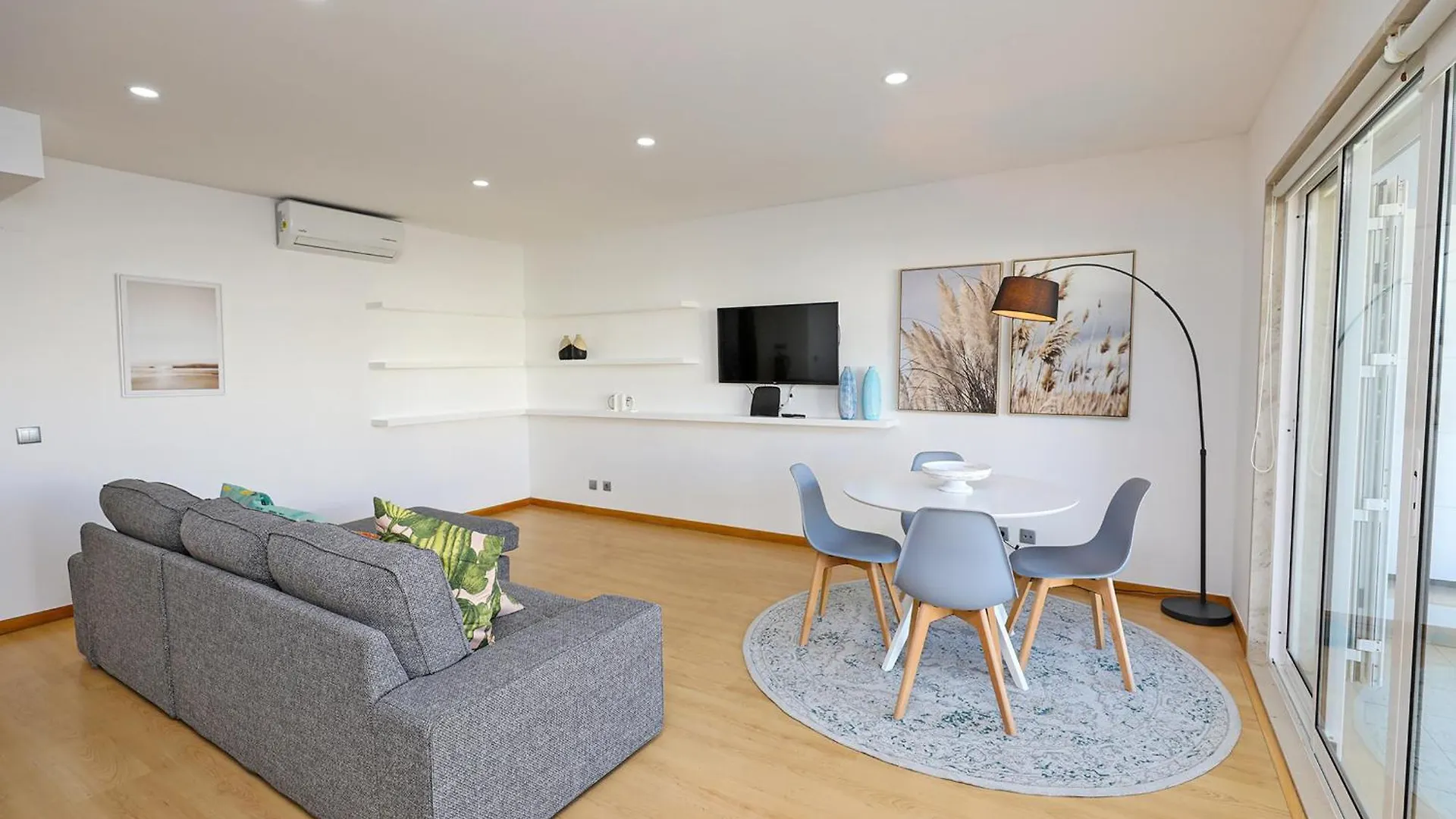 B19 - Marina Bay Apartment Lagos