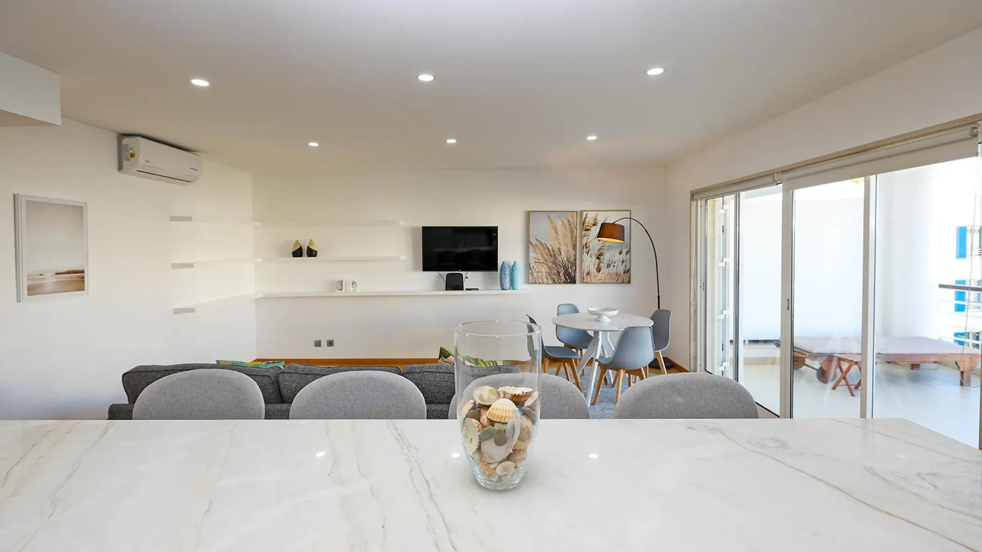 B19 - Marina Bay Apartment Lagos 0*,  Portugal