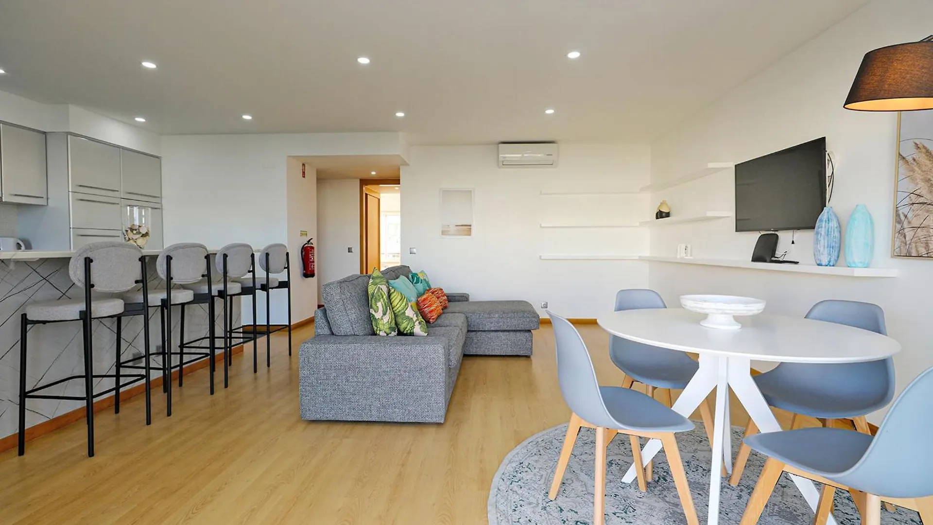 B19 - Marina Bay Apartment Lagos
